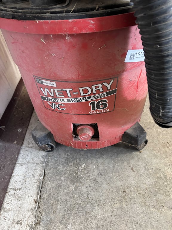 Craftsman 16 Gallon Wet Dry Vac - Image 3