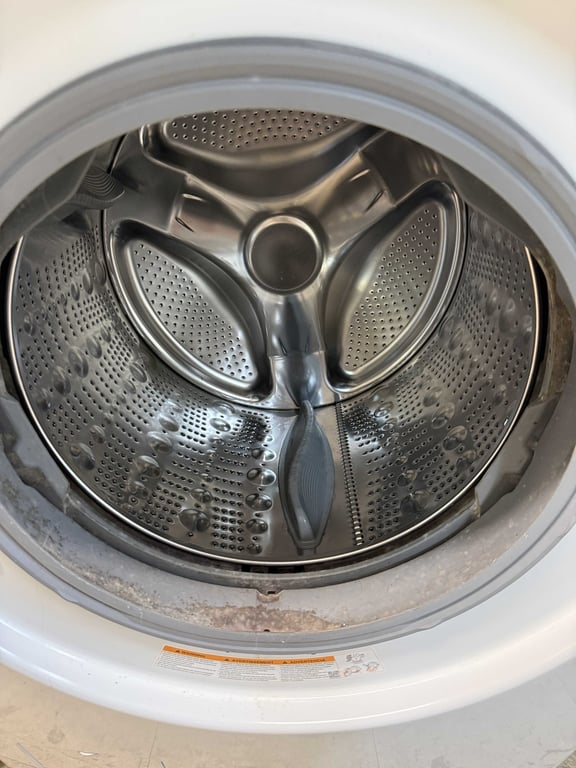 LG FRONT LOAD WASHING MACHINE - Image 3