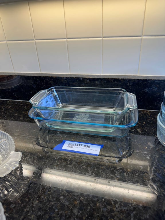 Anchor loaf dish & misc baking dish