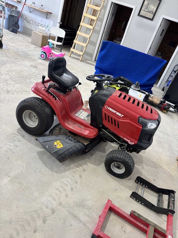 Troy-Bilt 42" Riding Mower