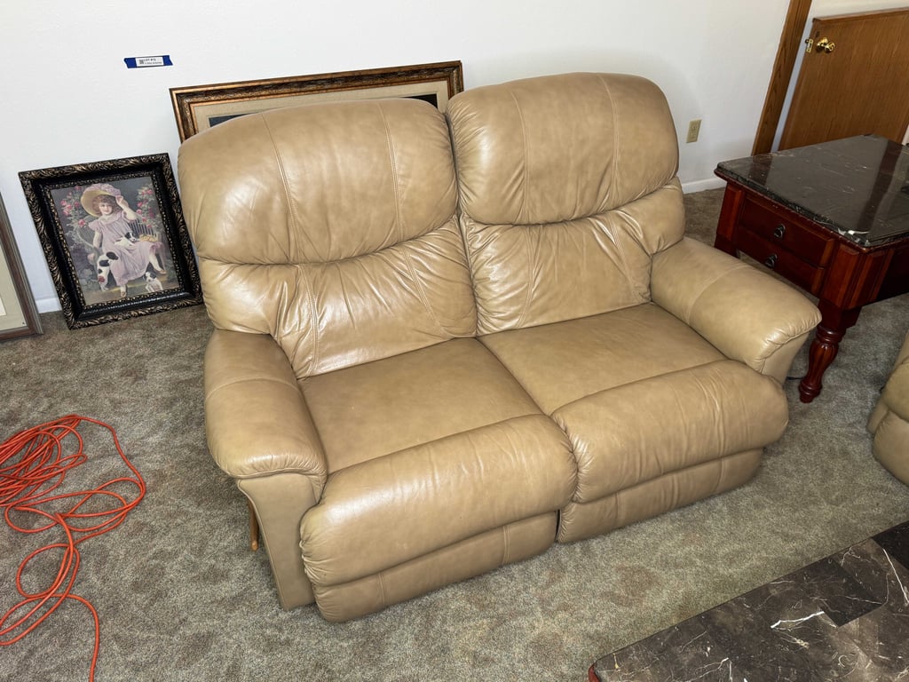 3 pc La-Z-Boy leather living room set - Image 4