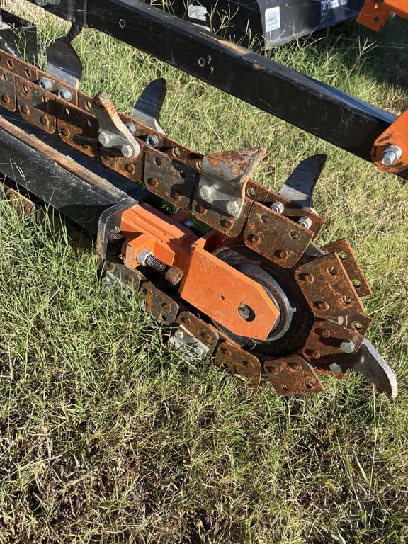 Skid steer trencher attachment - Image 3