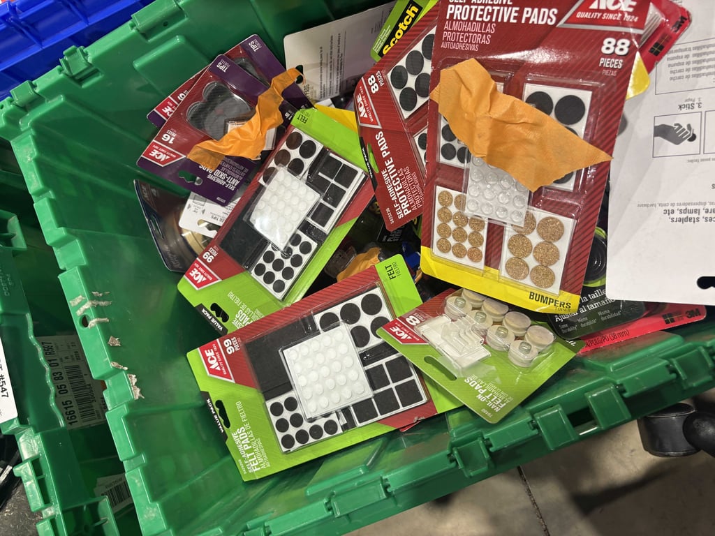 Tote of felt pads, bed casters,  - Image 2