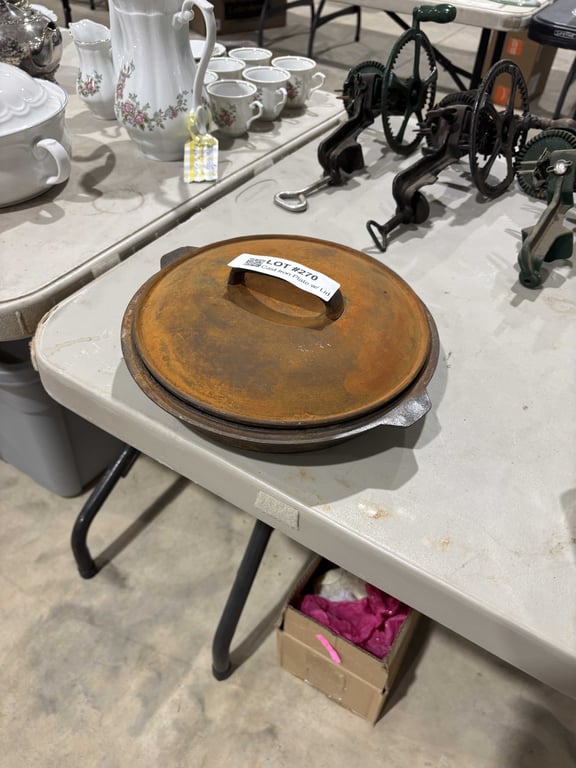 Cast Iron Plate w/ Lid