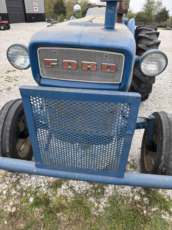 Ford 3000 Diesel - Image 15