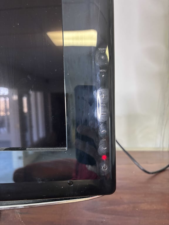 40" Samsung TV - Image 2