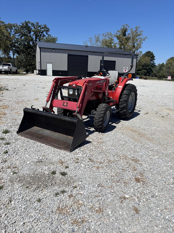 2006 Massey Ferguson 1533 4WD - Image 3
