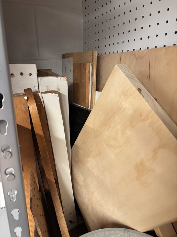 Contents of 3rd metal shelf & wood contents in corner - Image 3