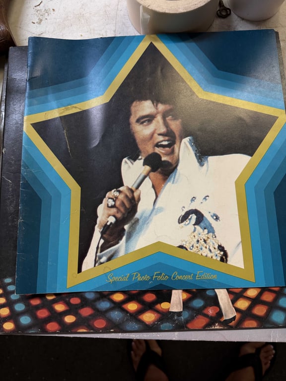 ELVIS GROUPING