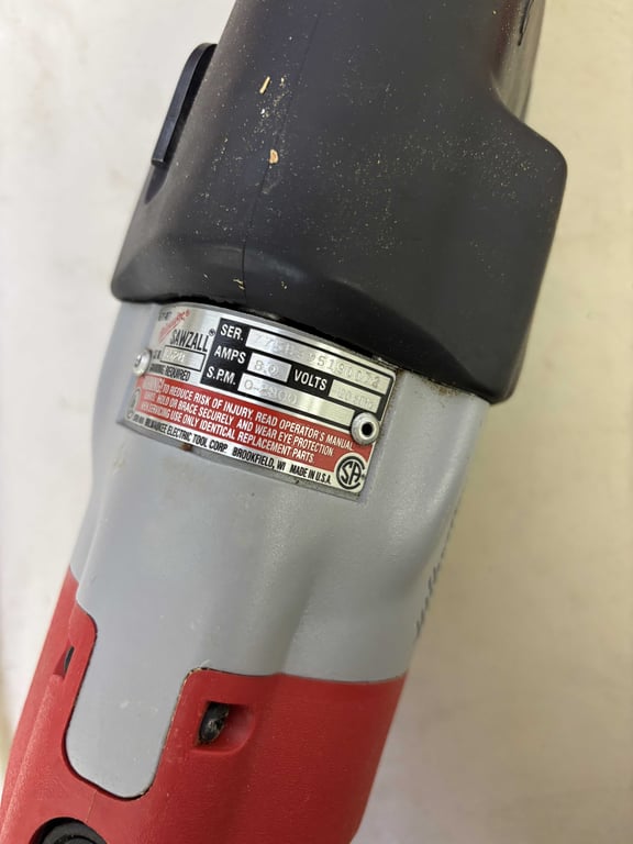 Milwaukee Corded Super Sawzall - Image 4