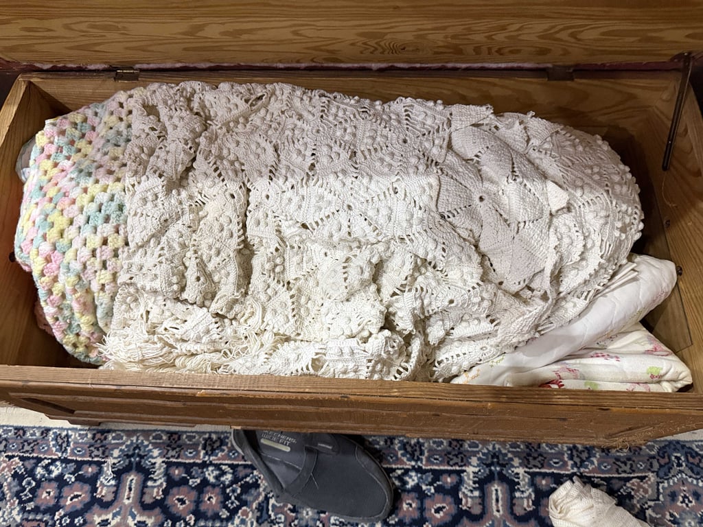 CEDAR CHEST - Image 2