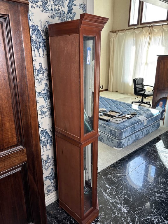 Lighted Corner Curio Cabinet - Image 4