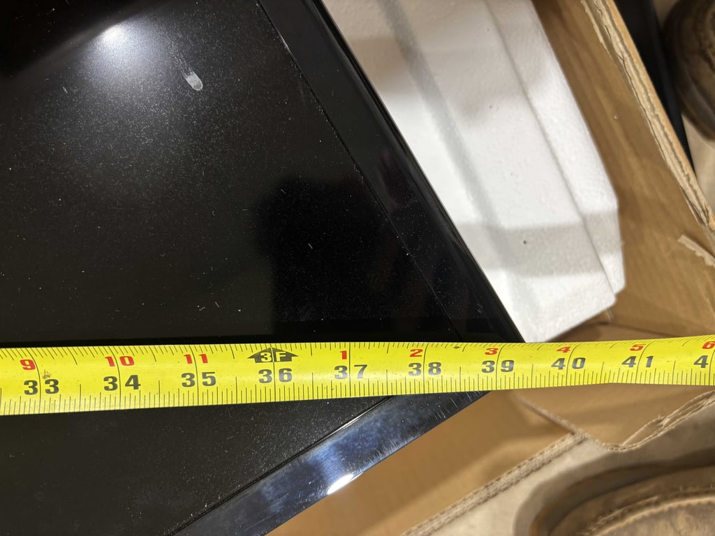 38 "Samsung TV - Image 3