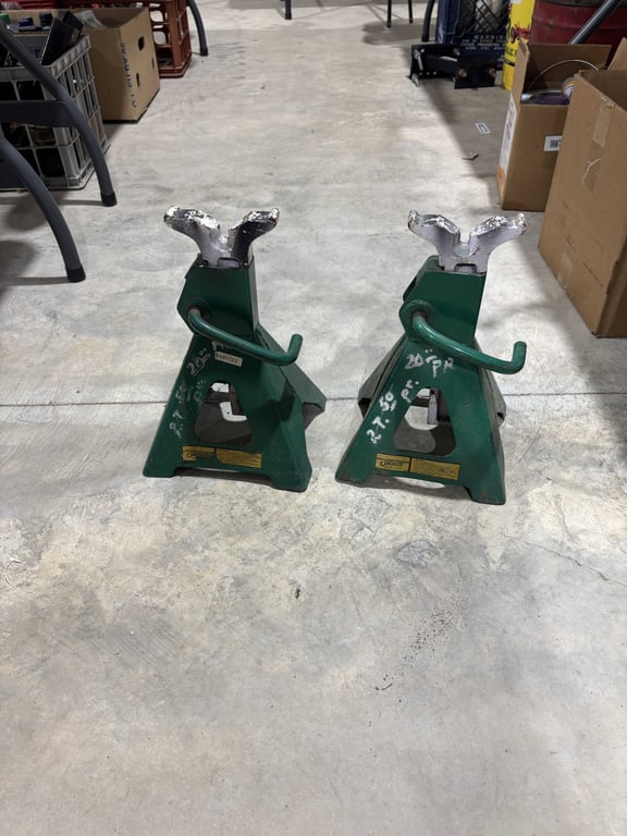 Pair of jackstands (green)