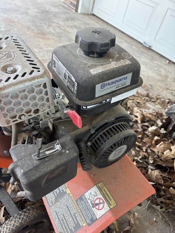 Husqvarna 208cc Front Tine Tiller - Image 6