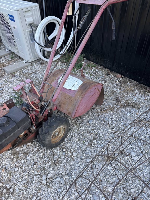Rear tine tiller - Image 3
