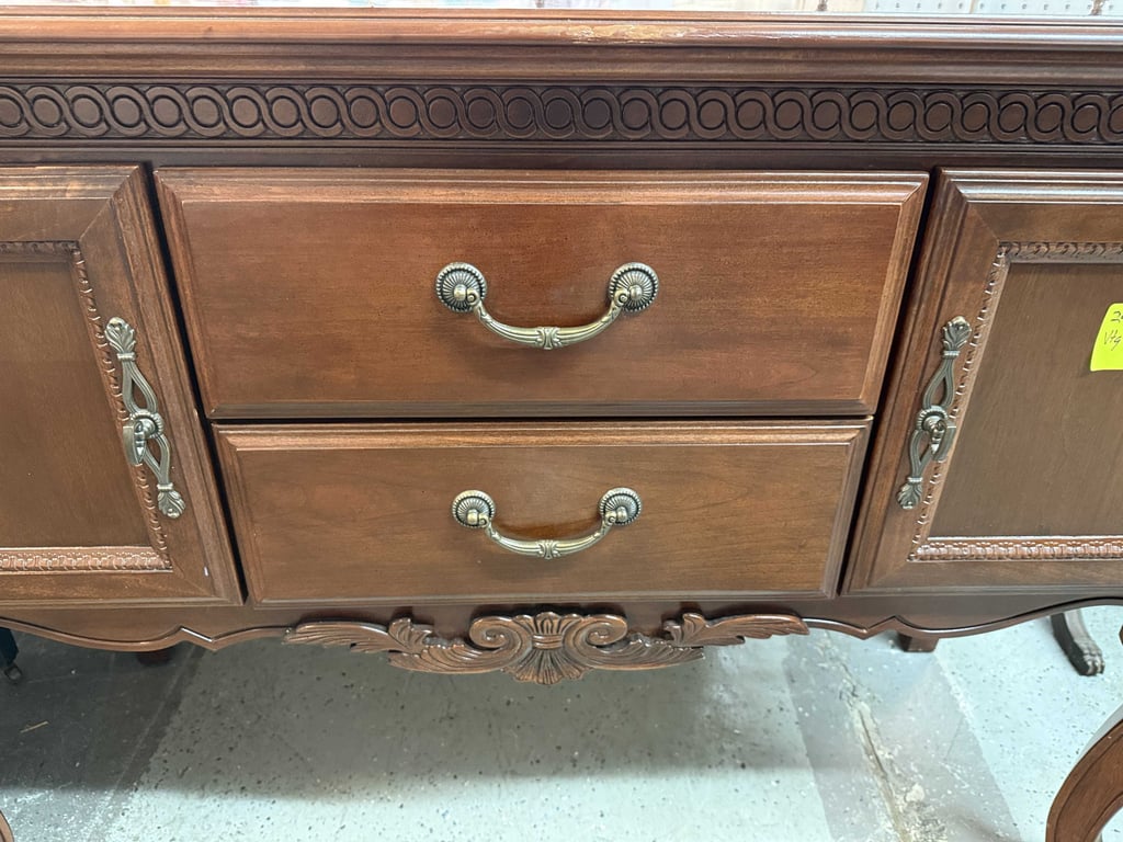 VTG. BUFFET OR SIDEBOARD W/INTRICATE WOD CARVINGS, CURVED LEGS & BRASS - Image 2