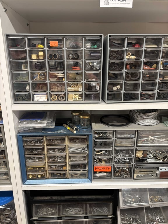 Hardware contents of 2nd white shelves - Image 2