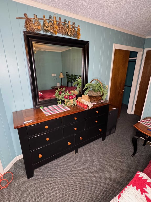 5 pc queen bedroom suite - Image 4