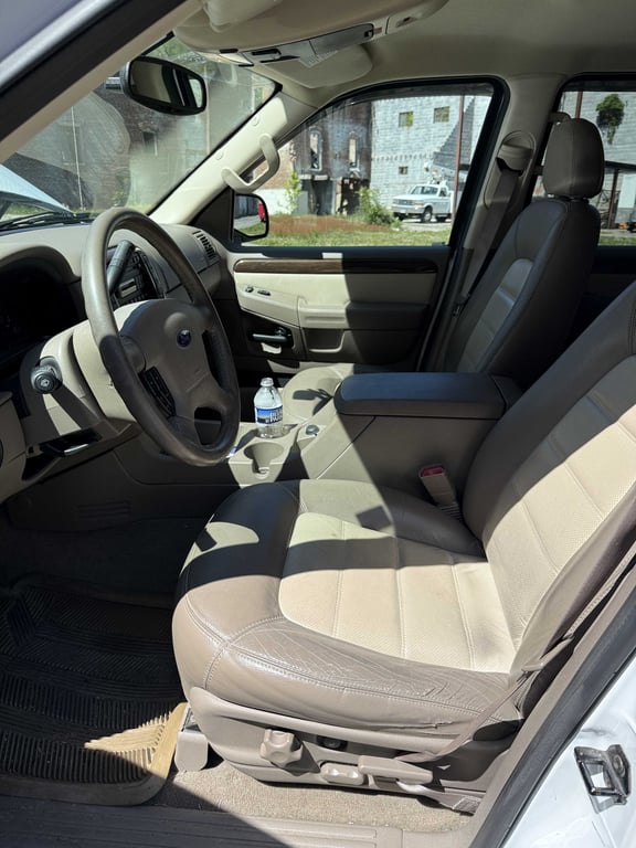2004 EDDIE BAUER FORD EXPLORER 70,871 MILES - Image 6