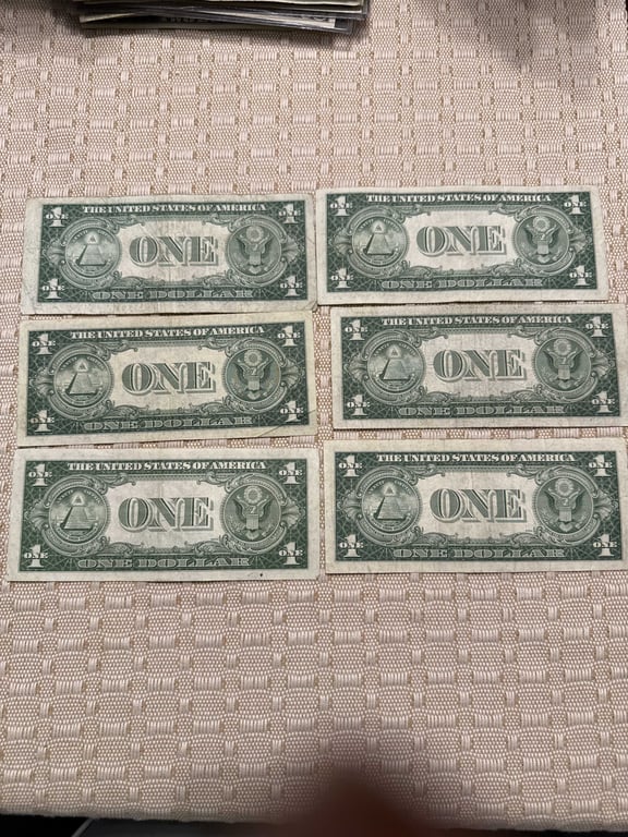 (6) 1935 E $1.00 Silver Certificates - Image 2