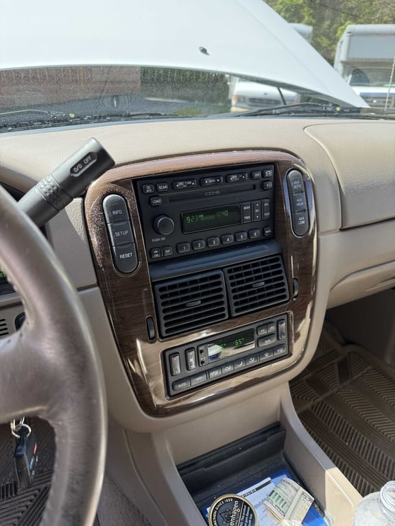 2004 EDDIE BAUER FORD EXPLORER 70,871 MILES - Image 5