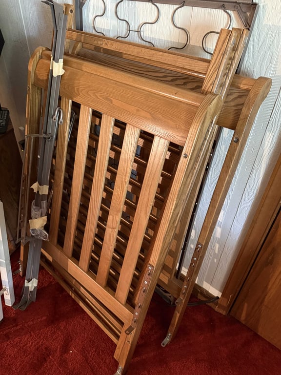 2 BABY BEDS