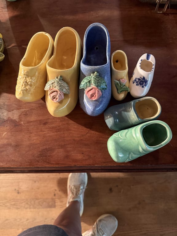 GROUPING OF MCCOY & USA SHOES