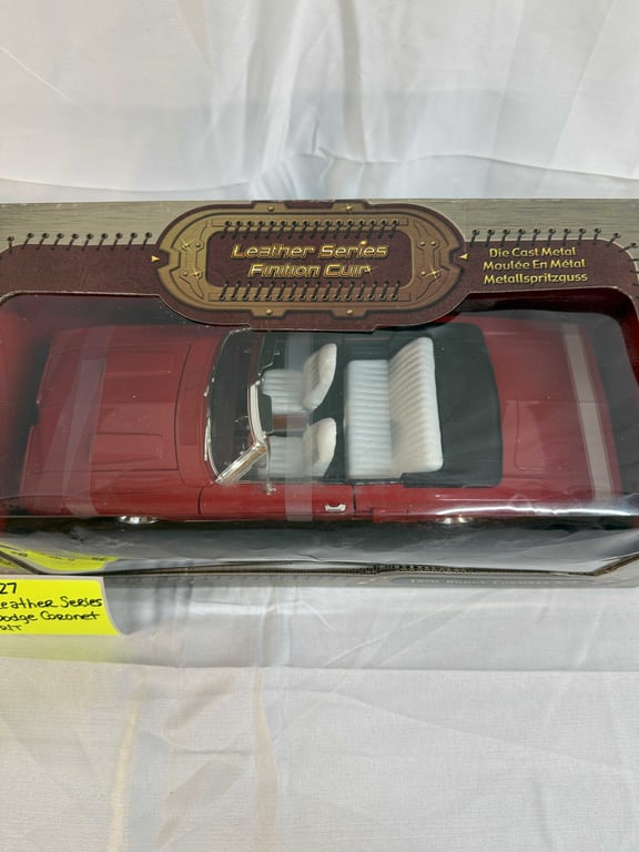 1:18 LEATHER SERIES 70 DODGE CORONET R/T - Image 2