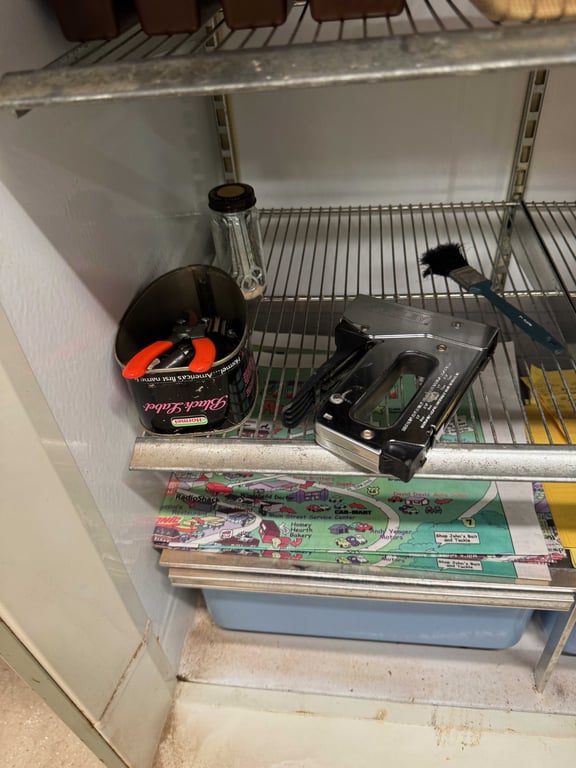 Green storage refrigerator and contents - Image 7