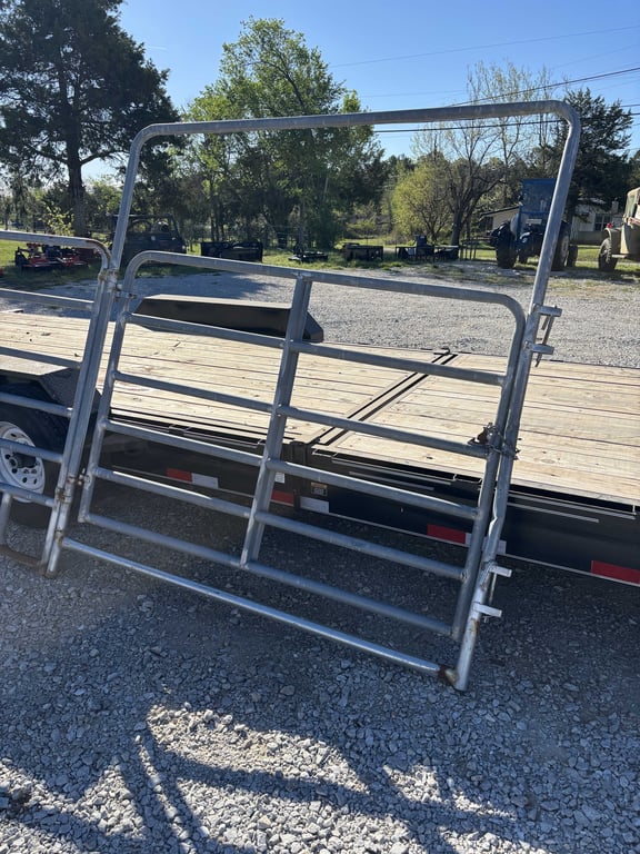 12 Corral Panels & One Gate Panel - Image 10