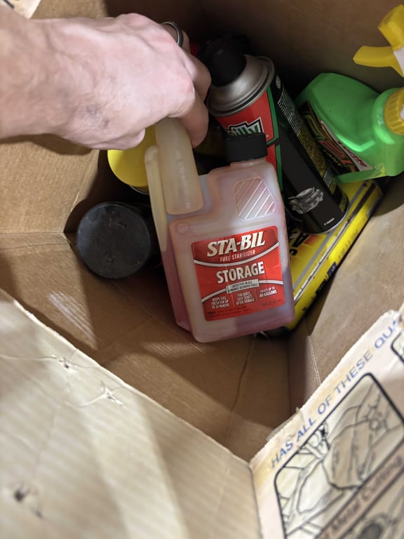 Box misc wash & wax, staybil, degreaser, etc - Image 2
