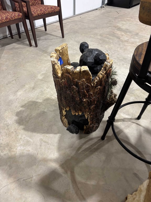 Outdoor bear decor (resin) - Image 3