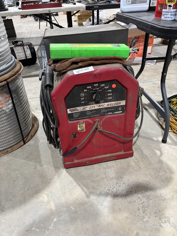 Lincoln Electric AC-225 Arc Welder