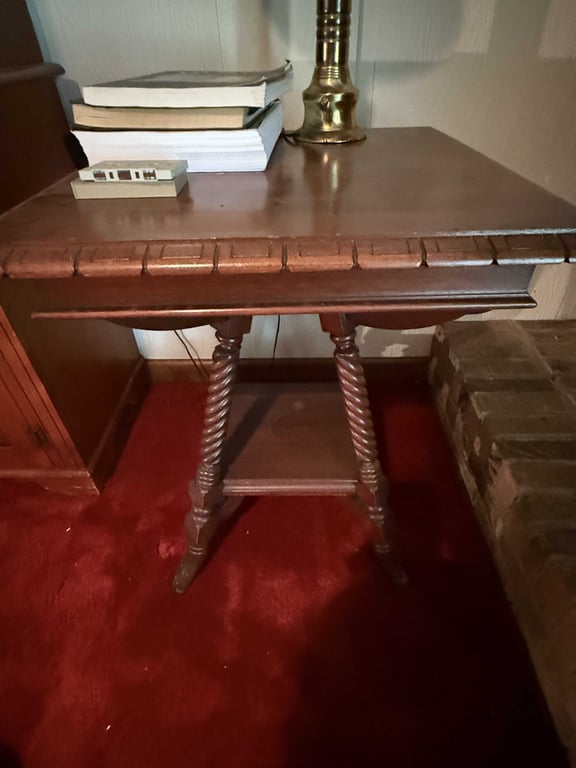 TWO TIER SQUARE TABLE LAMP
