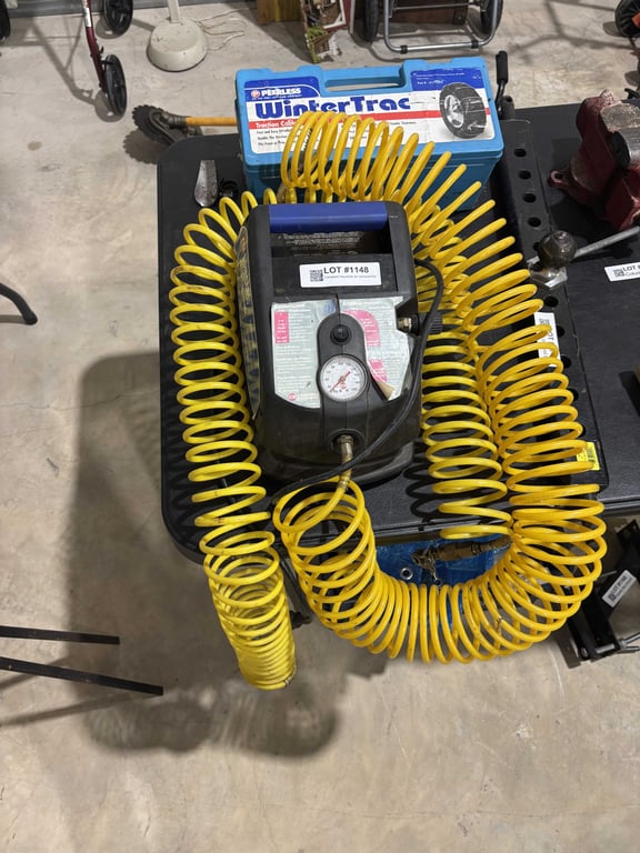 Campbell Hausfeld air compressor