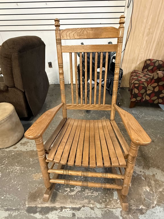 CRACKER BARREL ROCKING CHAIR