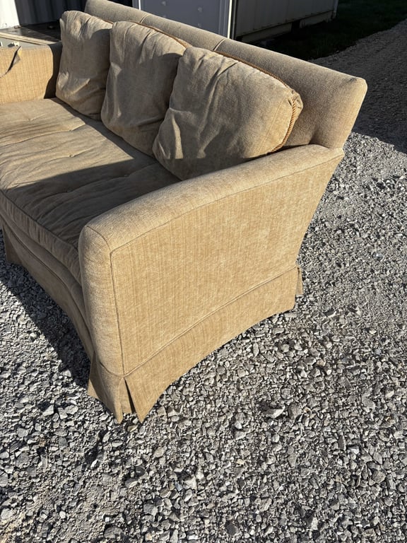 Couch - Image 6