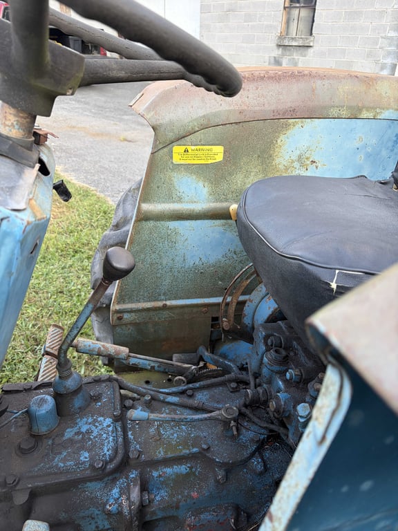 Long 460 Tractor - Image 6