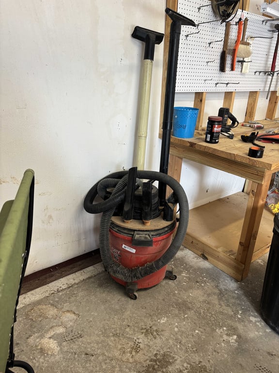 Craftsman 16 Gallon Wet Dry Vac