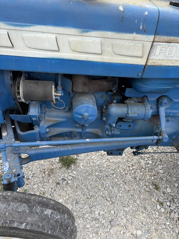 Ford 3000 Diesel - Image 20