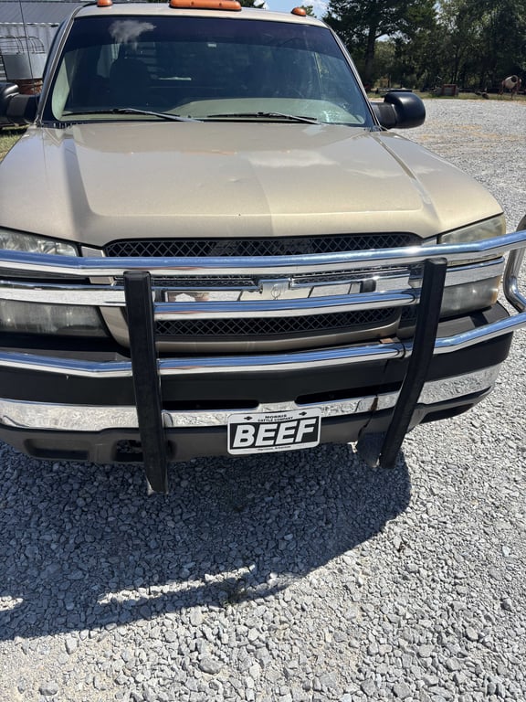 2004 Chevy 3500 4WD - Image 25