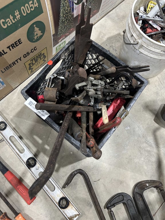 Crate of misc tools - Image 2