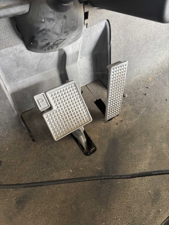 2007 Yamaha Electric Golf Cart - Image 11