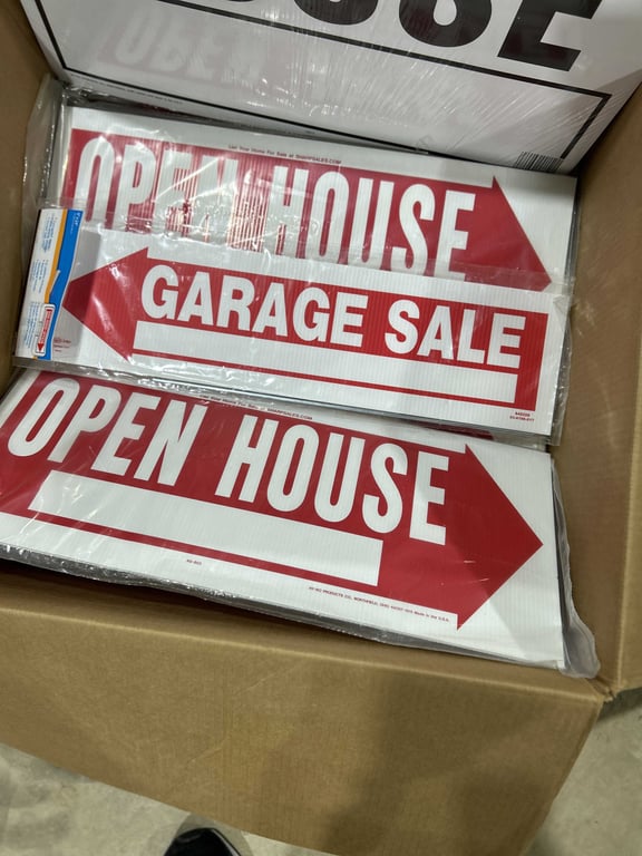 Box of misc garage sale, open house signs, etc - Image 4