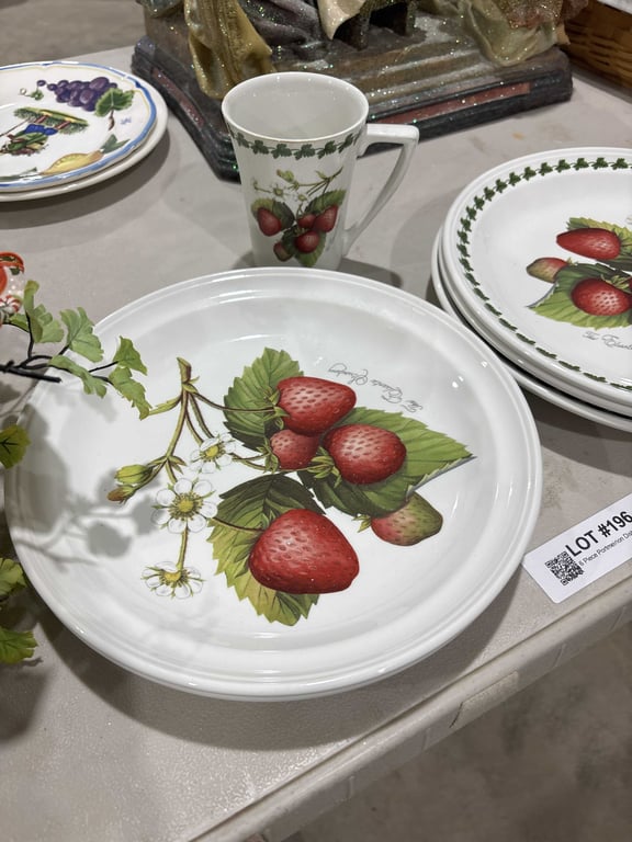 6 Piece Portmeirion Dish Set and Cup - Image 2