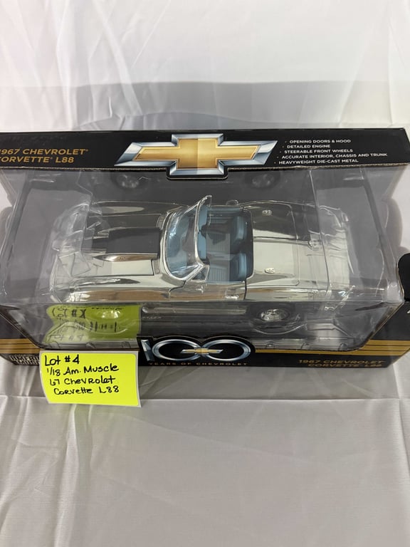 1:18 67 CHEVROLET CORVETTE - Image 2