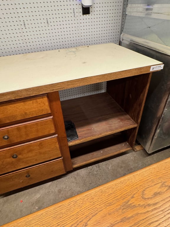 4 drawer 2 shelf work table - Image 5
