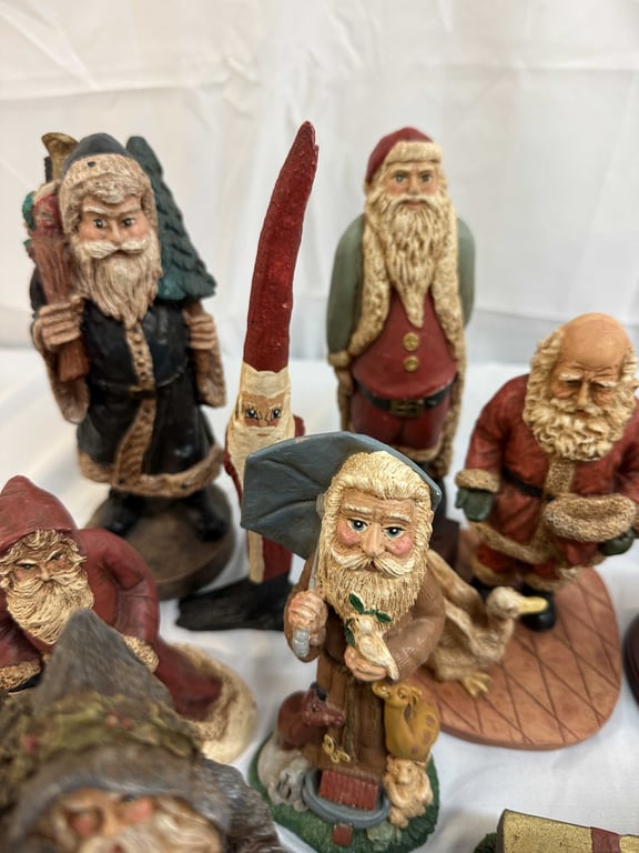 22 PCS CHRISTMAS DECOR HANDCRAFTED IN VA - Image 2