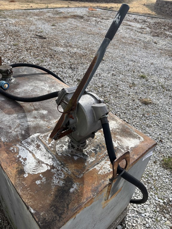 Fuel Tank & Pump - Image 4